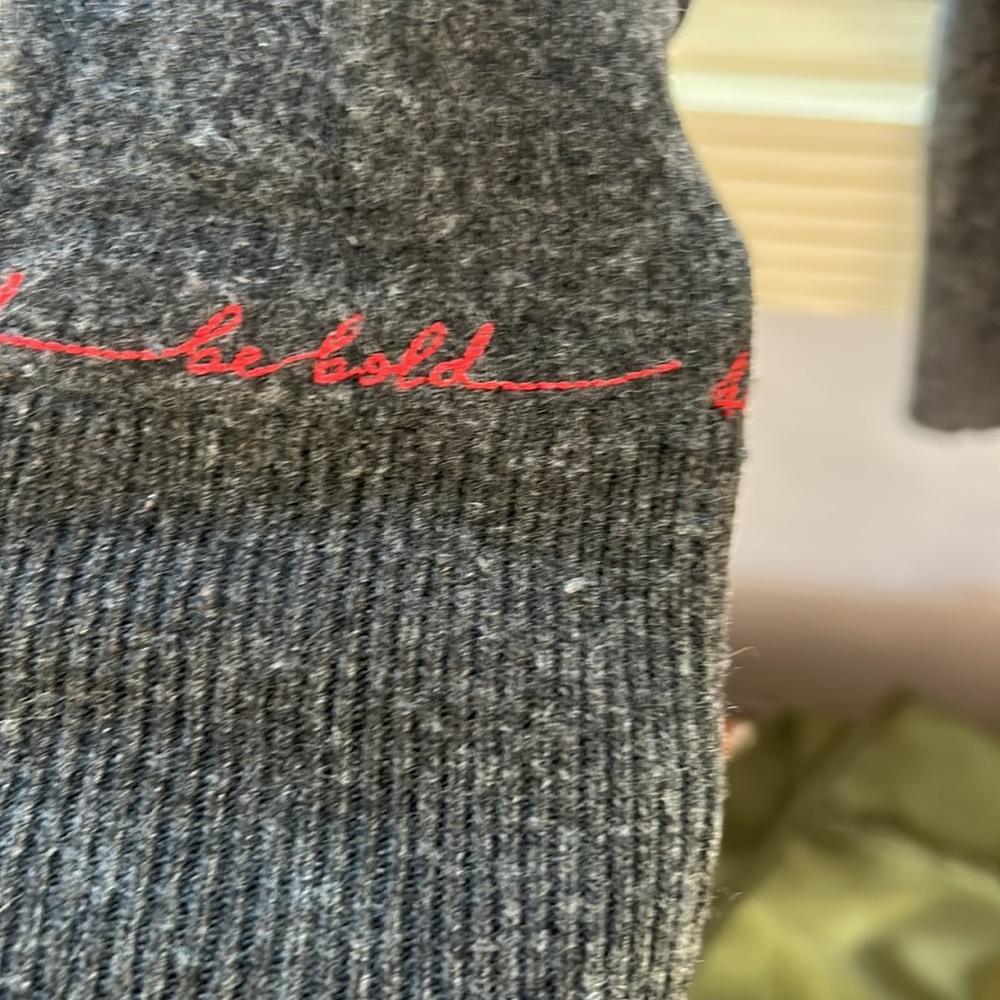 Banana republic gray "be bold" red embroidery sweater - Picture 2 of 5